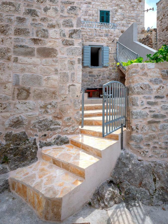 Old Town Apartment Mare هفار المظهر الخارجي الصورة