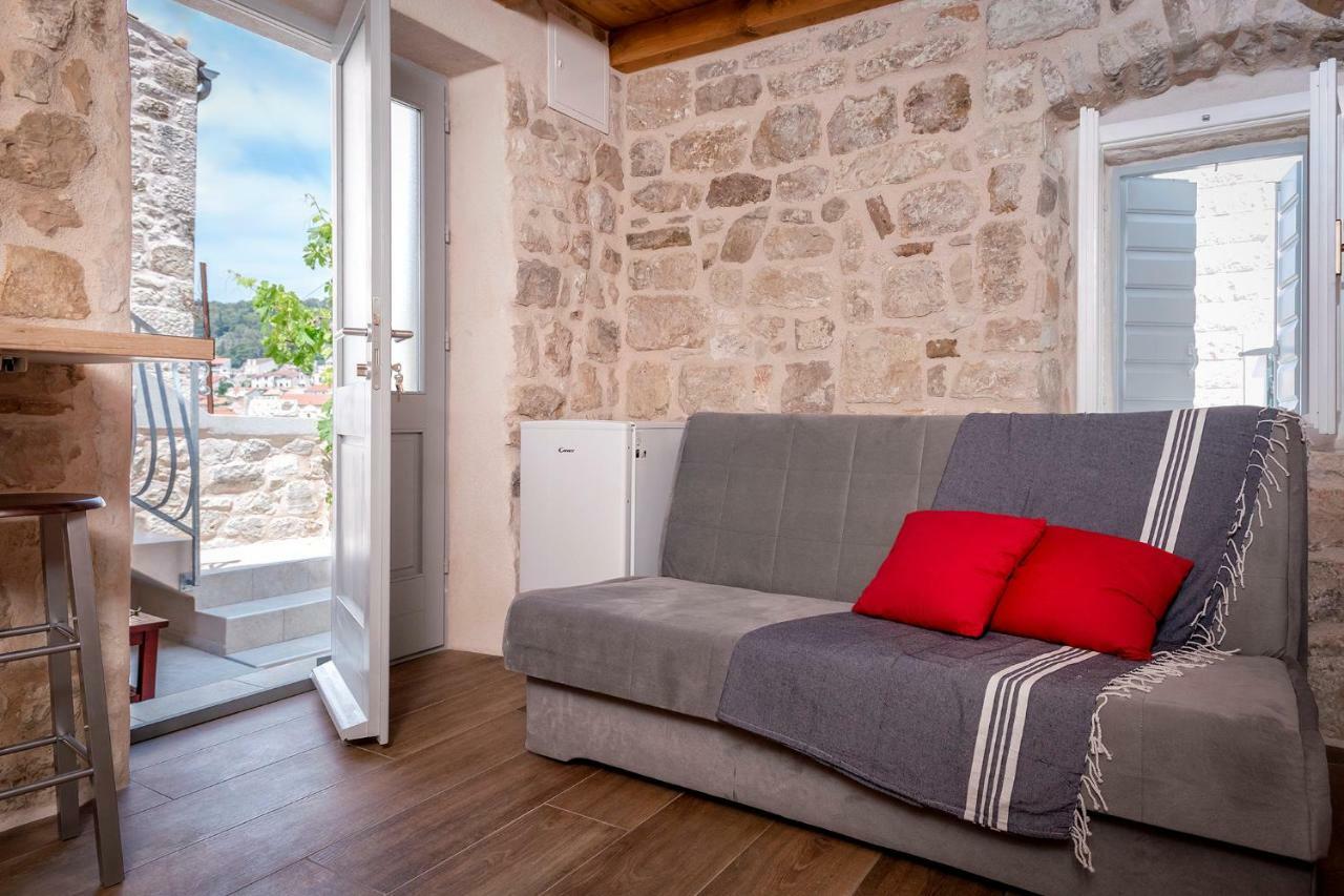 Old Town Apartment Mare هفار المظهر الخارجي الصورة